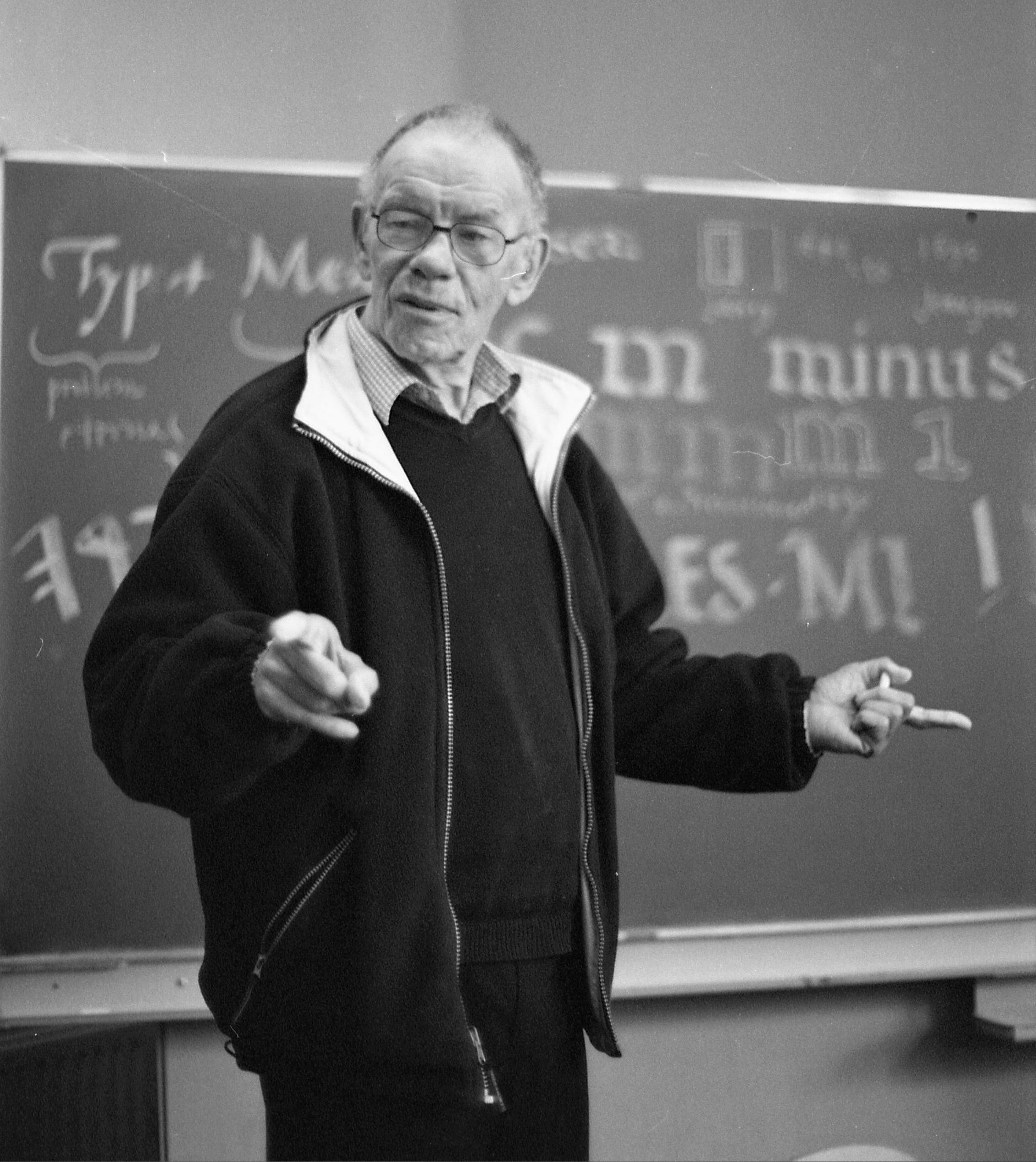 Gerrit Noordzij at a special TypeMedia class, 2010. Photo by Tânia Raposo